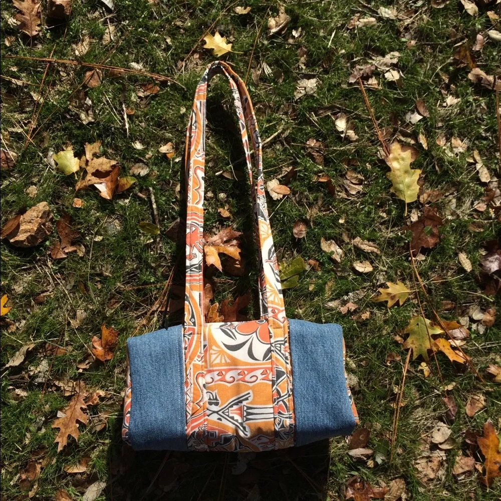 Mini Weekend Bag - Picture 2 of 5